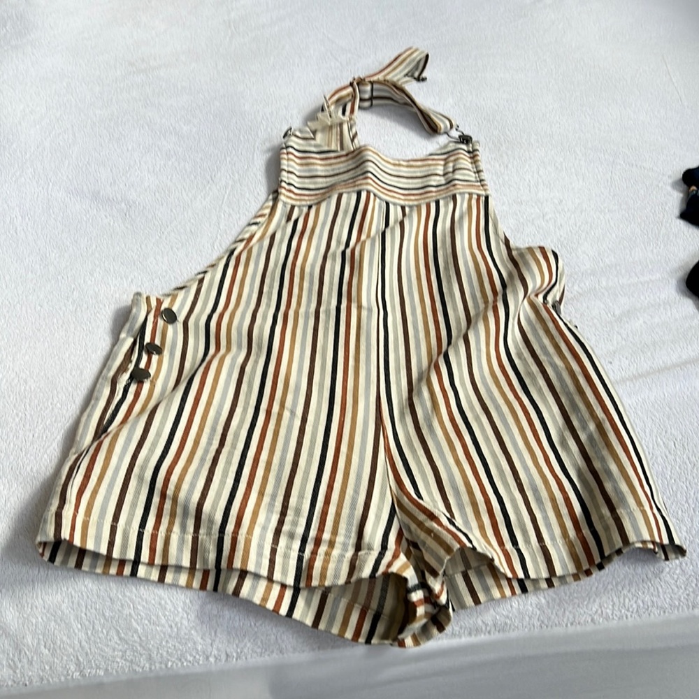 Entro overall shorts